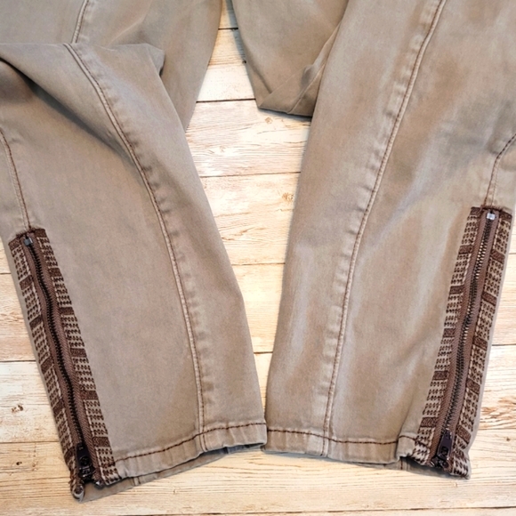 WHBM Jeans | Chevron |  Zipper Hem | Skinny Jeans | White House Black Market - Picture 16 of 16